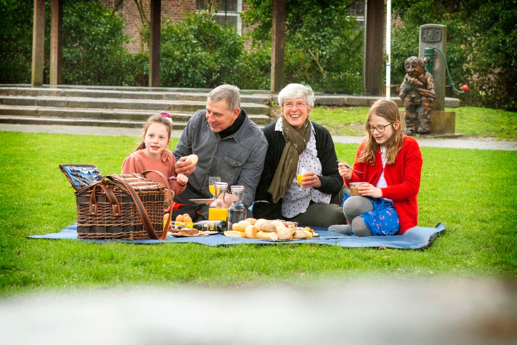 Genieten van de picknick