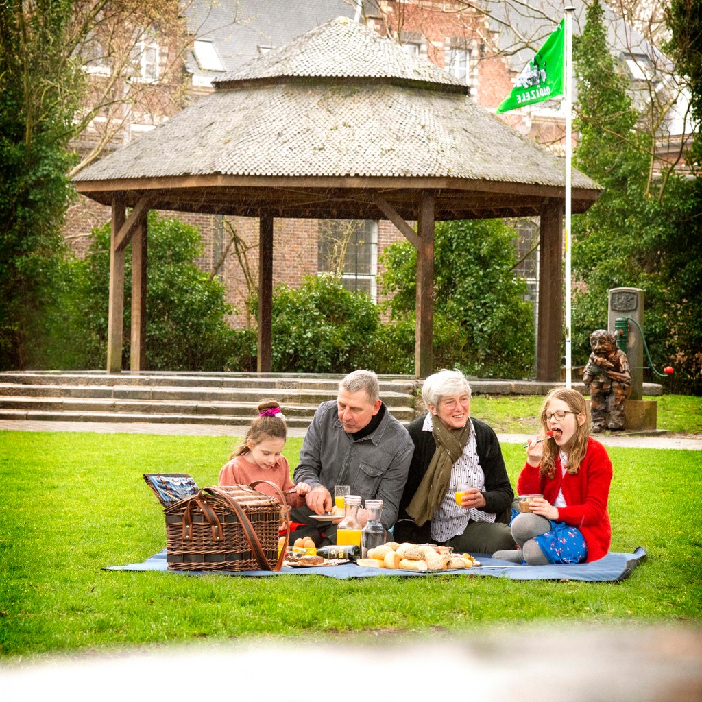 Genieten van de picknick